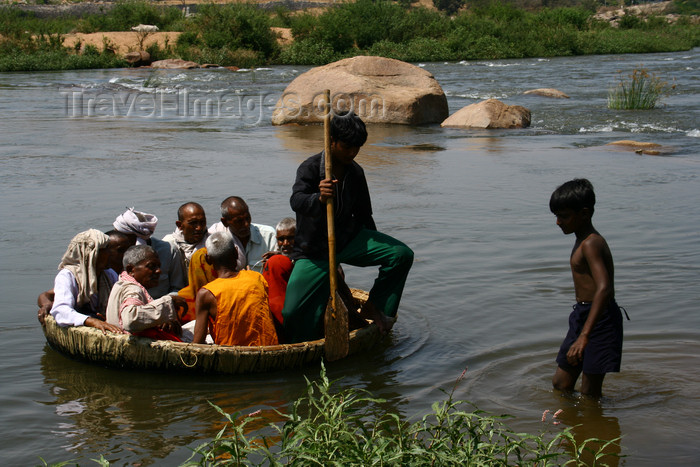 india437: Hampi, Karnataka, India: crossing the Tungabhadra River on a large pan - photo by M.Wright - (c) Travel-Images.com - Stock Photography agency - Image Bank