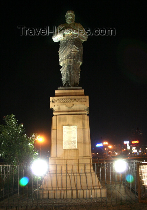 india467: Mumbai / Bombay, Maharashtra, India: statue of Shri Vithalbhai J.Patel - 'my place is with my people' - photo by J.Cave - (c) Travel-Images.com - Stock Photography agency - Image Bank