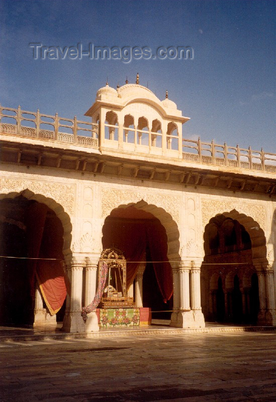 india85: India - Rajasthan: shrine - photo by M.Torres - (c) Travel-Images.com - Stock Photography agency - Image Bank