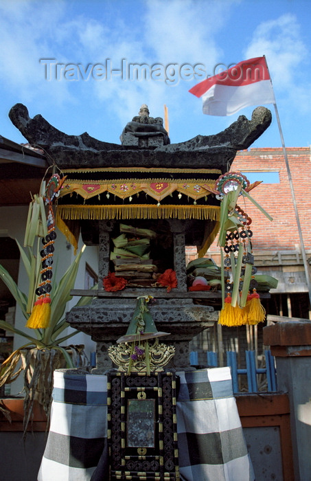 indonesia120: Seminyak, Bali, Indonesia: Hindu Shrine - photo by D.Jackson - (c) Travel-Images.com - Stock Photography agency - Image Bank