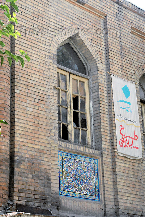 iran108: Iran - Tehran - old window - photo by M.Torres - (c) Travel-Images.com - Stock Photography agency - Image Bank