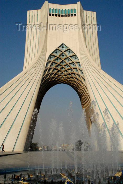 iran119: Iran - Tehran - Shahyaad Monument - Azadi square - fountain - photo by M.Torres - (c) Travel-Images.com - Stock Photography agency - Image Bank