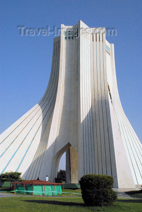 iran120: Iran - Tehran - Shahyaad Monument or tower - Azadi square - photo by M.Torres - (c) Travel-Images.com - Stock Photography agency - Image Bank