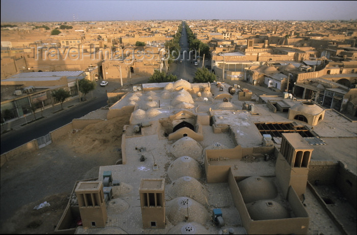 iran130: Iran - Yazd: view from a minaret - domes, wind towers and earth coloured houses - photo by W.Allgower - (c) Travel-Images.com - Stock Photography agency - Image Bank