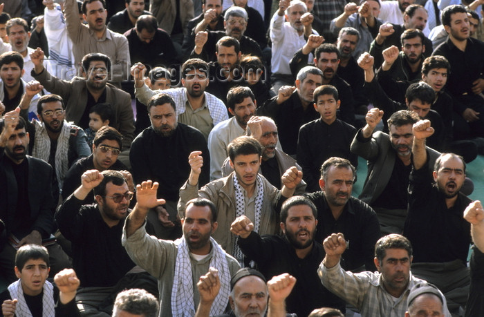 iran146: Iran - Isfahan: Naghsh-i Jahan Square - Day of Ashura - fists raised - photo by W.Allgower - (c) Travel-Images.com - Stock Photography agency - Image Bank