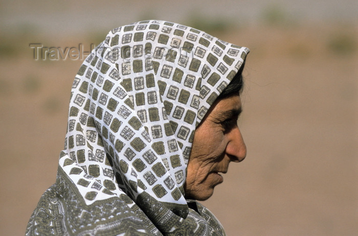 iran168: Iran - Fars province: Kurdish woman - photo by W.Allgower - (c) Travel-Images.com - Stock Photography agency - Image Bank