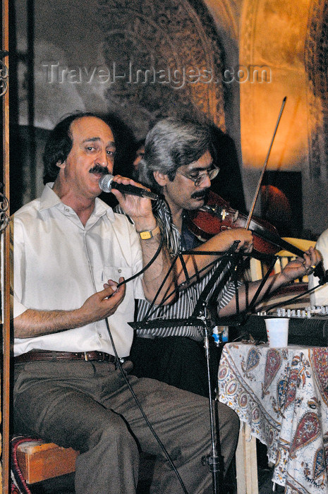 iran215: Iran - Shiraz: Iranian music ensemble performs at the Vakil baths, now a restaurant - photo by M.Torres - (c) Travel-Images.com - Stock Photography agency - Image Bank