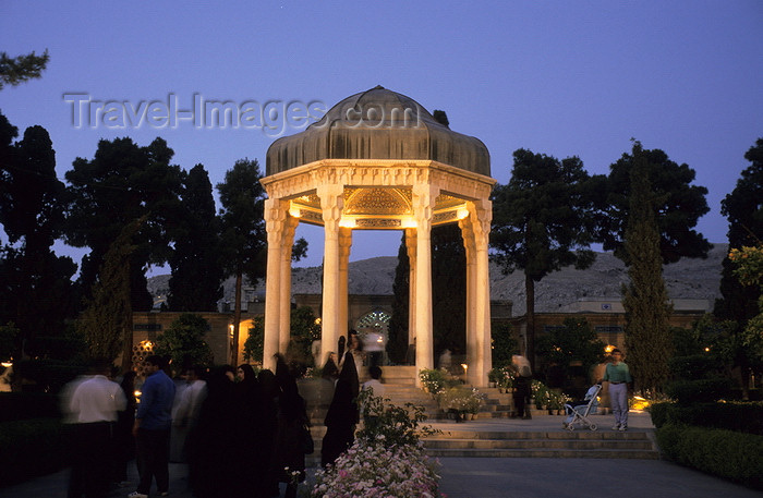 iran217: Iran - Shiraz: Mausoleum of the poet Hafez at night - Musalla Gardens - photo by W.Allgower - (c) Travel-Images.com - Stock Photography agency - Image Bank