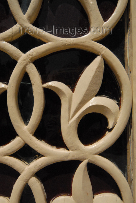 iran222: Iran - Shiraz: Mausoleum of Hafez - window detail - photo by M.Torres - (c) Travel-Images.com - Stock Photography agency - Image Bank