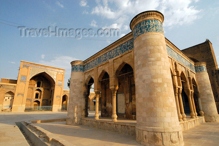 iran235: Iran - Shiraz: the Old Friday Mosque - Masjed-e-Ja'ame'e Atigh - referred to in the writings of Ibn Battuta - photo by M.Torres - (c) Travel-Images.com - Stock Photography agency - Image Bank