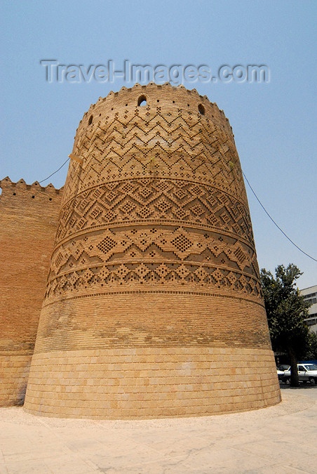 iran251: Iran - Shiraz: Karim Khan Zand citadel - tower on Shohada Square - photo by M.Torres - (c) Travel-Images.com - Stock Photography agency - Image Bank