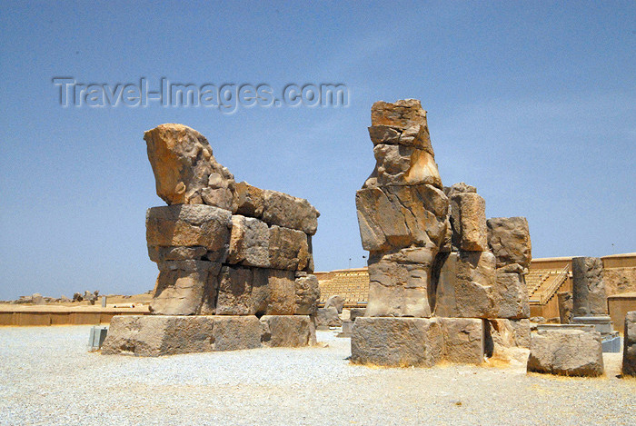 iran283: Iran - Persepolis: lamassus - unfinished gate started by king Artaxerx - photo by M.Torres - (c) Travel-Images.com - Stock Photography agency - Image Bank