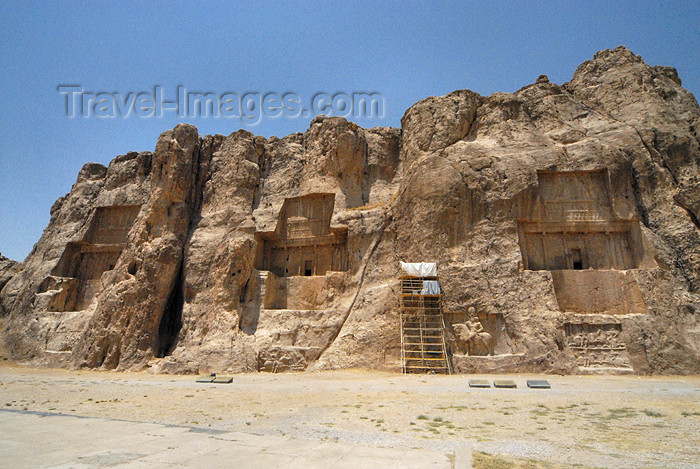 iran319: Iran - Naqsh-e Rustam: necropolis - left to right - tombs of Darius II, Artaxerxes I, Darius I - tombs are known locally as the 'Persian crosses', after the shape of the facades - photo by M.Torres - (c) Travel-Images.com - Stock Photography agency - Image Bank