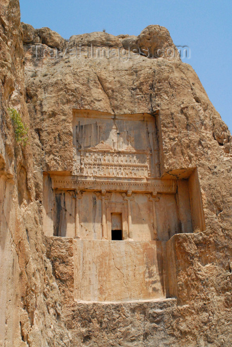 iran332: Iran - Naqsh-e Rustam: probably the tomb of Xerxes - photo by M.Torres - (c) Travel-Images.com - Stock Photography agency - Image Bank