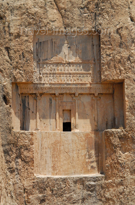 iran339: Iran - Naqsh-e Rustam: cross - probably the tomb of Xerxes - relief shows Xerxes in front of the altar, praying to Ahuramazda and sacrificing to the holy fire.jpg - photo by M.Torres - (c) Travel-Images.com - Stock Photography agency - Image Bank