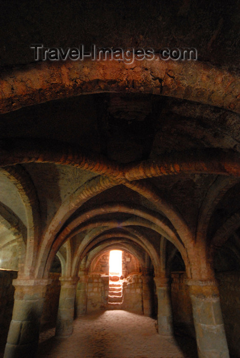 iran359: Iran - Hormuz island: underground church - Portuguese castle - photo by M.Torres - (c) Travel-Images.com - Stock Photography agency - Image Bank