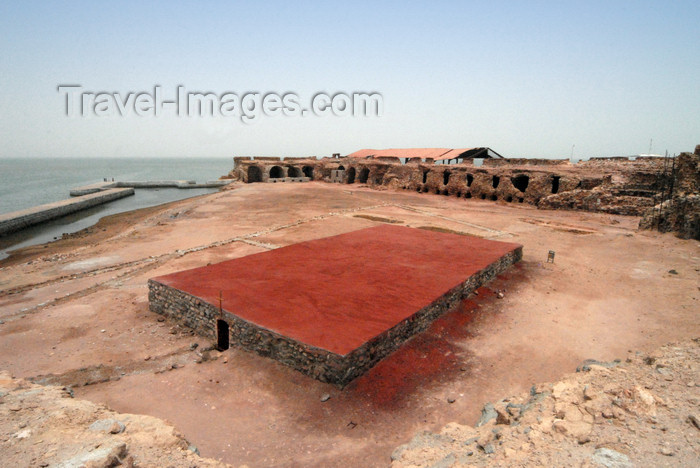 iran360: Iran - Hormuz island: courtyard and underground church seen from the ramparts - Portuguese castle - photo by M.Torres - (c) Travel-Images.com - Stock Photography agency - Image Bank