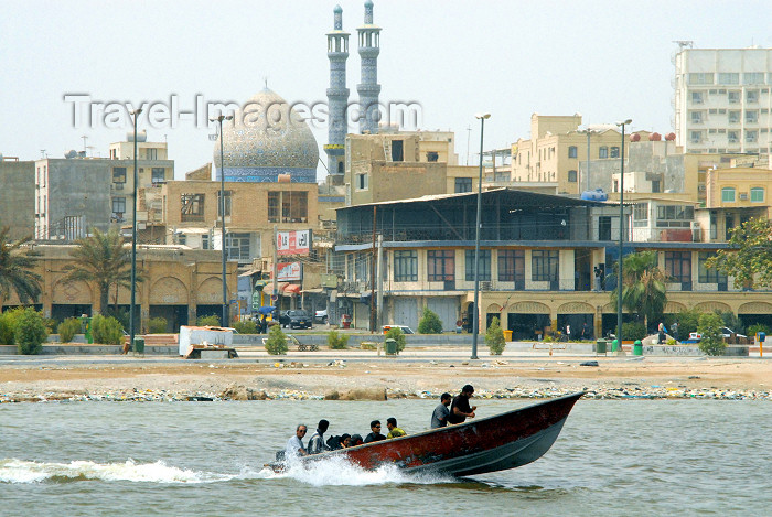 iran375: Iran -  Bandar Abbas / Gameron: a boat leaves for Hormuz island - photo by M.Torres - (c) Travel-Images.com - Stock Photography agency - Image Bank