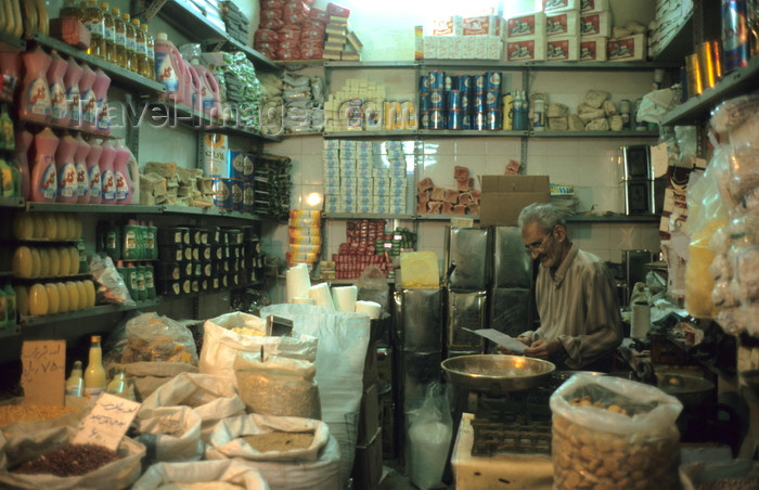 iran398: Iran - Kashan, Isfahan province: grocery at the bazaar - photo by W.Allgower - (c) Travel-Images.com - Stock Photography agency - Image Bank