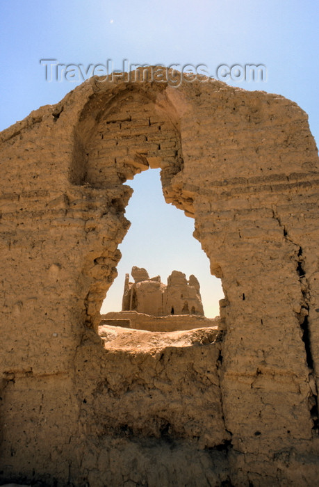 iran411: Iran - Bam, Kerman province: ruins - photo by W.Allgower - (c) Travel-Images.com - Stock Photography agency - Image Bank