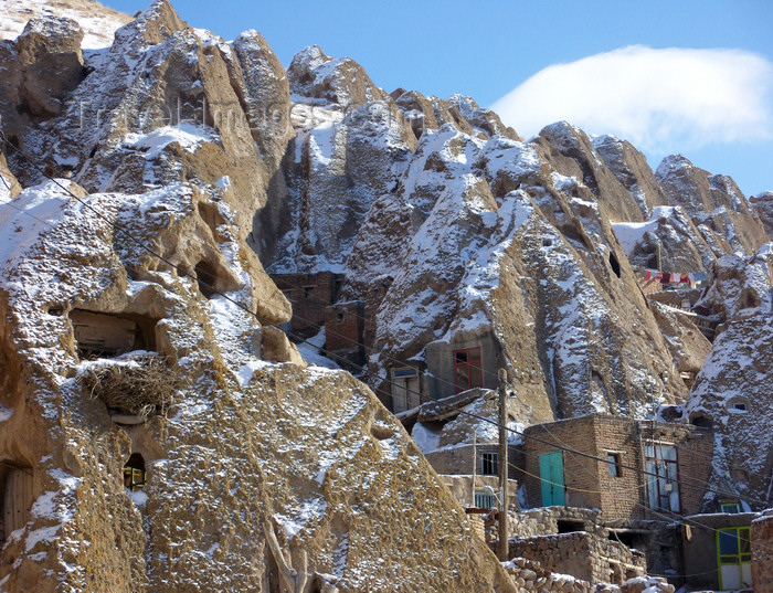 iran43: Kandovan, Osku - East Azerbaijan, Iran: fairy chimneys with troglodyte houses - photo by N.Mahmudova - (c) Travel-Images.com - Stock Photography agency - Image Bank