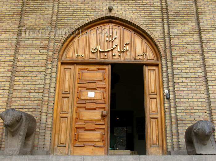 iran471: Tabriz - East Azerbaijan, Iran: rams at the gate of the Museum of Azerbaijan - archaeology museum located next to Khaqani park - Khomeyni St. - photo by N.Mahmudova - (c) Travel-Images.com - Stock Photography agency - Image Bank