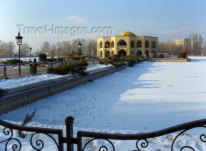 iran475: Tabriz - East Azerbaijan, Iran: Shahgoli / El-Goli park in winter - frozen pond and Qadjar summer palace - built in the Agh Ghoyonlo period and developed in the Safavid period - photo by N.Mahmudova - (c) Travel-Images.com - Stock Photography agency - Image Bank