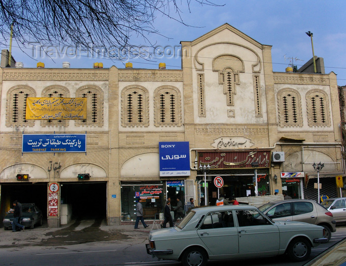 iran487: Tabriz - East Azerbaijan, Iran: street scene - Tarbiyat car park - photo by N.Mahmudova - (c) Travel-Images.com - Stock Photography agency - Image Bank