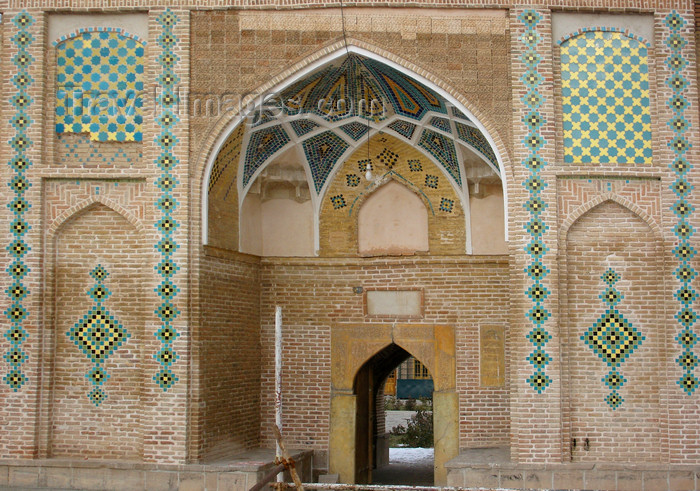 iran500: Tabriz - East Azerbaijan, Iran: Sayed Hamzeh grave yard - Sarkhab area on the south east side of the Segatol Islam St. and Sayyed Hamzeh bazaar - photo by N.Mahmudova - (c) Travel-Images.com - Stock Photography agency - Image Bank