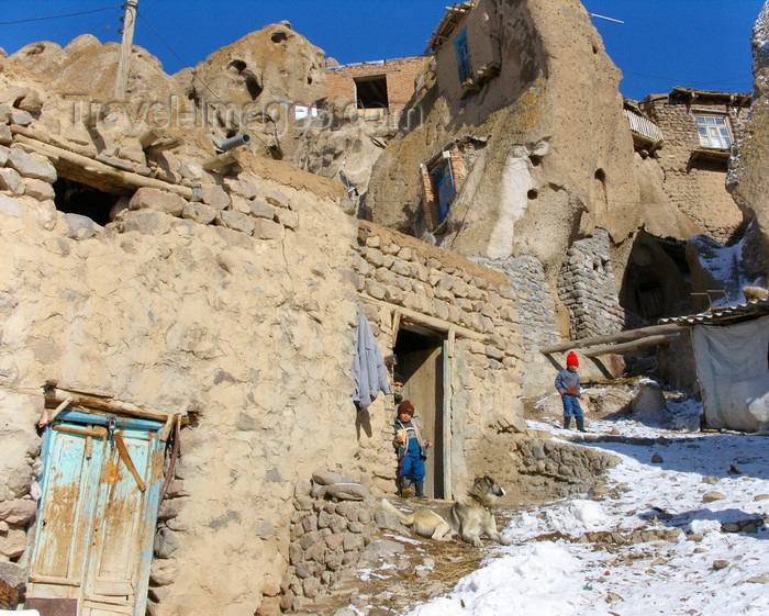 iran508: Kandovan, Osku - East Azerbaijan, Iran: street scene in Iran's Cappadocia - photo by N.Mahmudova - (c) Travel-Images.com - Stock Photography agency - Image Bank