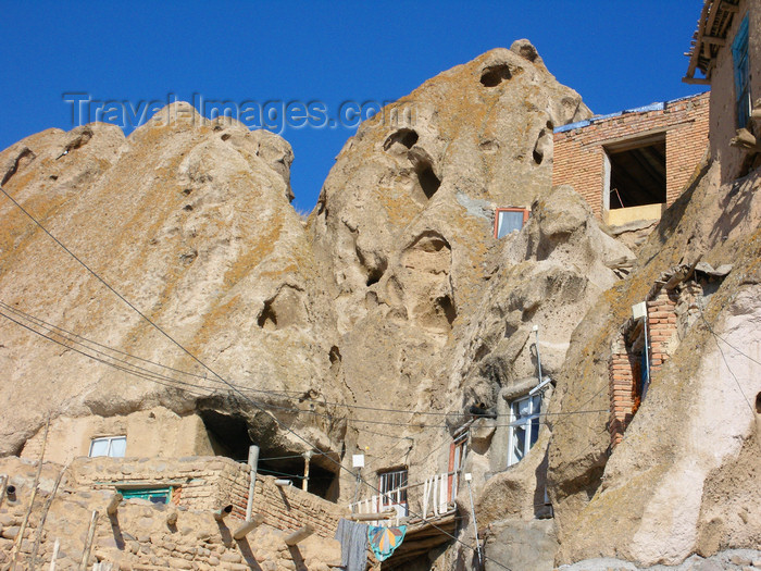 iran513: Kandovan, Osku - East Azerbaijan, Iran: caves make very energy-efficient homes, with an almost stable temperature year round - photo by N.Mahmudova - (c) Travel-Images.com - Stock Photography agency - Image Bank