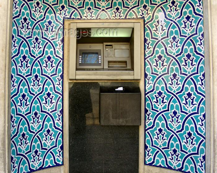 iran532: Isfahan / Esfahan, Iran: cash machine in a mihrab style nice with blue tiles - ATM, a modern qibla - photo by N.Mahmudova - (c) Travel-Images.com - Stock Photography agency - Image Bank