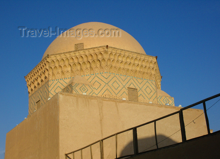 iran558: Yazd, Iran: Alexander's Prison - used by Czar Alexander the Great when he ruled over Persia as a jail, but originally a 15th century madraseh mentioned in a Hafez poem - Ziaeieh School - Iskendar jail - photo by N.Mahmudova - (c) Travel-Images.com - Stock Photography agency - Image Bank