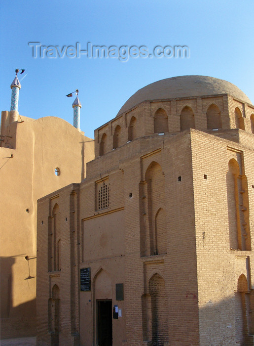 iran559: Yazd, Iran: Shrine of the 12 Imams - Maghbareh-ye Davazdah Emam - 11th century mud brick architecture - inside there are inscriptions with the names of the 12 Shiite Imams, but none of them are buried in the building - photo by N.Mahmudova - (c) Travel-Images.com - Stock Photography agency - Image Bank