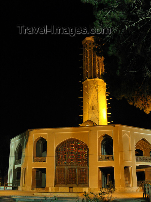 iran564: Yazd, Iran: yazd bagh e Dovlat Abad garden at night - tall windcatcher - photo by N.Mahmudova - (c) Travel-Images.com - Stock Photography agency - Image Bank