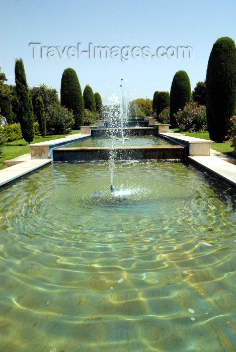 iran99: Iran - Tehran - Laleh Park - fountain - photo by M.Torres - (c) Travel-Images.com - Stock Photography agency - Image Bank