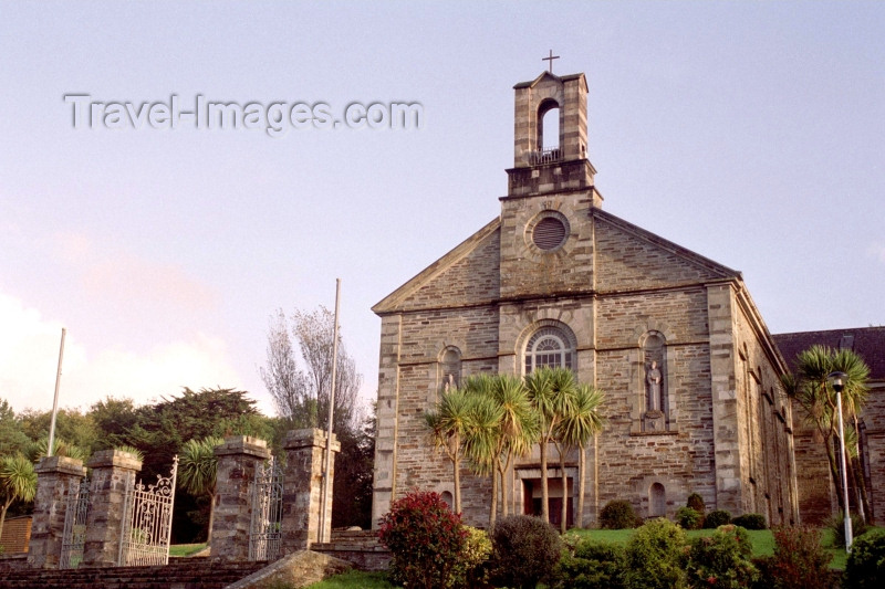 ireland100: Ireland - Bantry (co Cork): church (photo by M.Bergsma) - (c) Travel-Images.com - Stock Photography agency - Image Bank