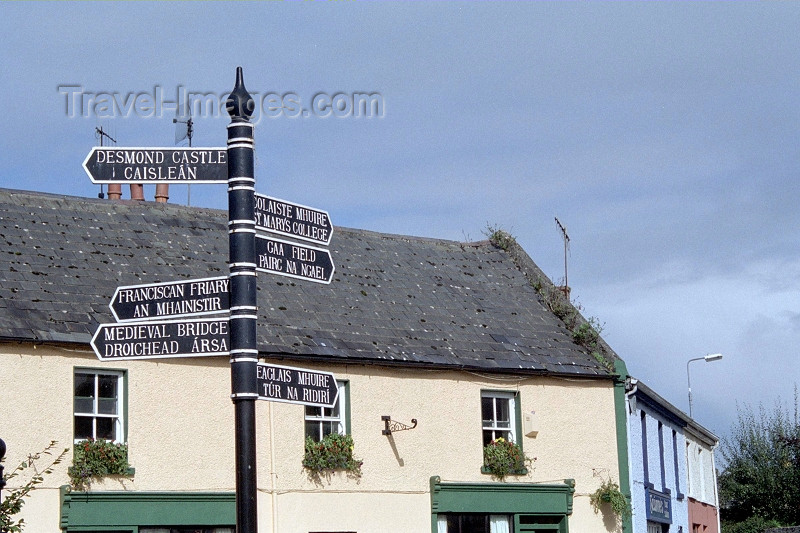 ireland98: Ireland - Desmond (Kinsale co Cork): signs (photo by M.Bergsma) - (c) Travel-Images.com - Stock Photography agency - Image Bank