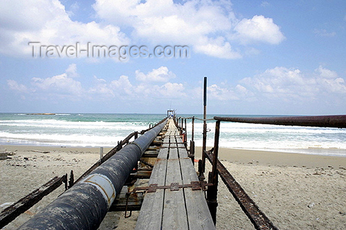 israel102: Israel - Atlit, Haifa district, Haifa rabinate: pipe and the beach - photo by C.Ariav - (c) Travel-Images.com - Stock Photography agency - Image Bank