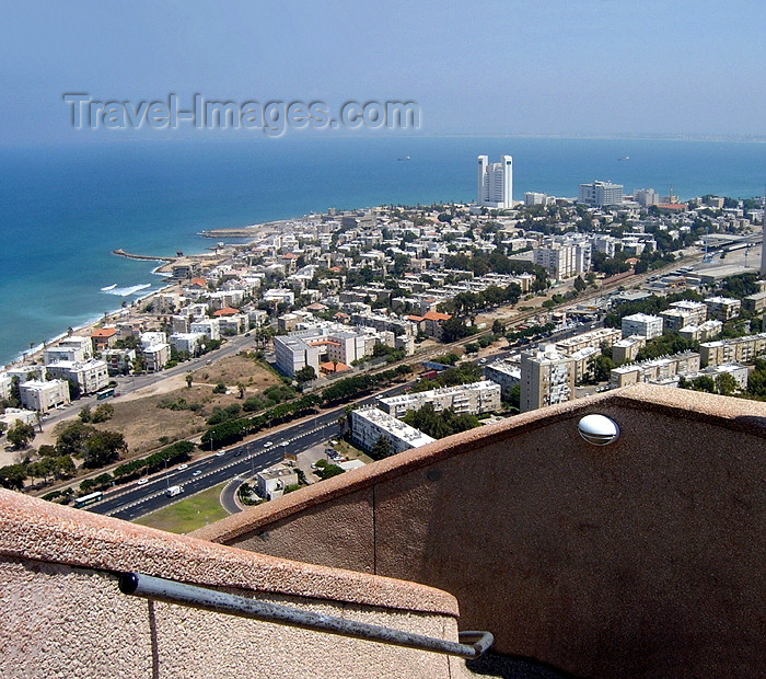 israel119: Haifa, Israel: the city and the Mediterranean sea from above - photo by E.Keren - (c) Travel-Images.com - Stock Photography agency - Image Bank