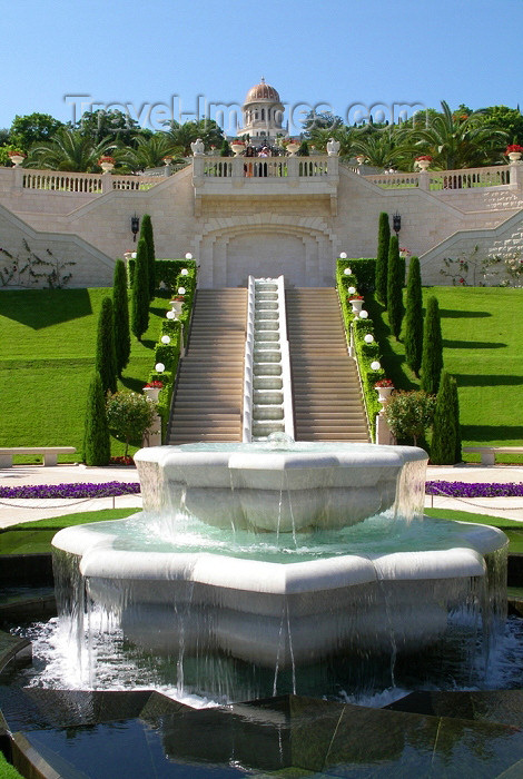 israel121: Haifa, Israel: the Bahai temple - Shrine of the Báb - stairway terraces and fountain by architect Fariburz Sahba - photo by E.Keren - (c) Travel-Images.com - Stock Photography agency - Image Bank