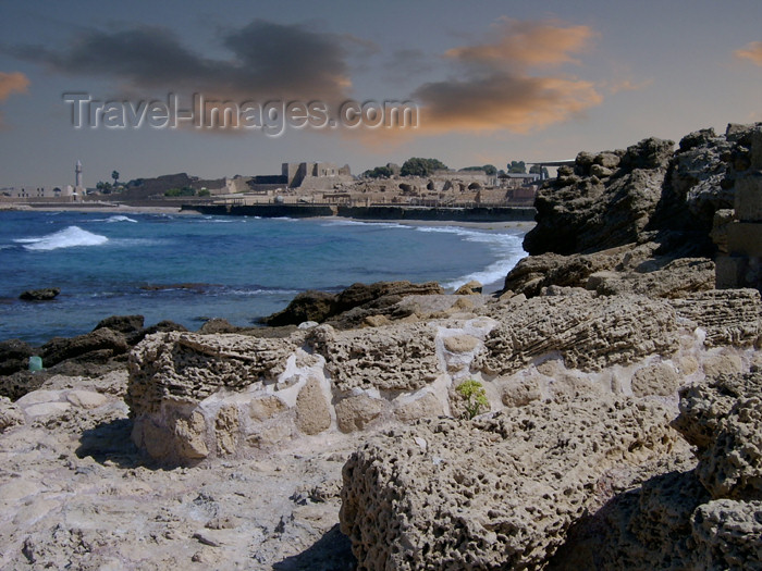 israel132: Israel - Qesarriya / Caesarea Maritima / Caesarea Palaestina: the bay and the old city - photo by Efi Keren - (c) Travel-Images.com - Stock Photography agency - Image Bank