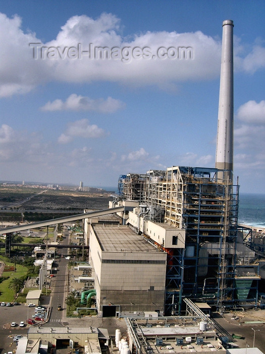 israel136: Israel - Qesarriya / Caesarea Maritima / Caesarea Palaestina - Hadera: Orot Rabin power station - the name honours Yitzhak Rabin - from above- photo by Efi Keren - (c) Travel-Images.com - Stock Photography agency - Image Bank