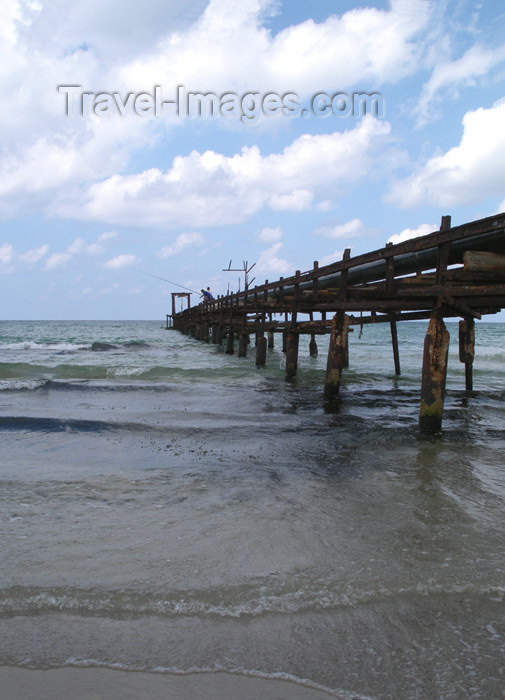 israel176: Israel - Kibbutz Sdot Yam: old pier - photo by Efi Keren - (c) Travel-Images.com - Stock Photography agency - Image Bank