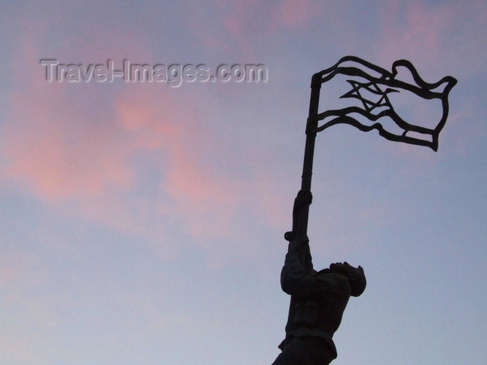 israel180: Israel - Eilat: War memorial - Magen David in the sky - Raising of the Ink Flag at Umm Rashrash - Operation Ovda - Israeli War of Independence - Negev and Golani Brigades - Mall HaYam - photo by M.Bergsma - (c) Travel-Images.com - Stock Photography agency - Image Bank