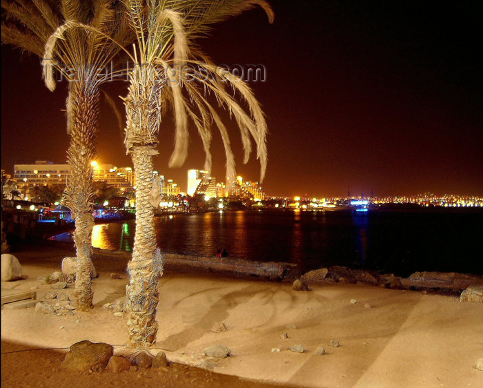 israel181: Israel - Eilat, South district: the bay on a hot summer night - photo by Efi Keren - (c) Travel-Images.com - Stock Photography agency - Image Bank