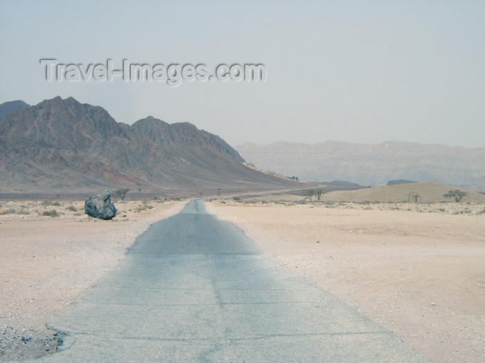 israel217: Israel - Dead sea: road to nowhere - photo by Efi Keren - (c) Travel-Images.com - Stock Photography agency - Image Bank