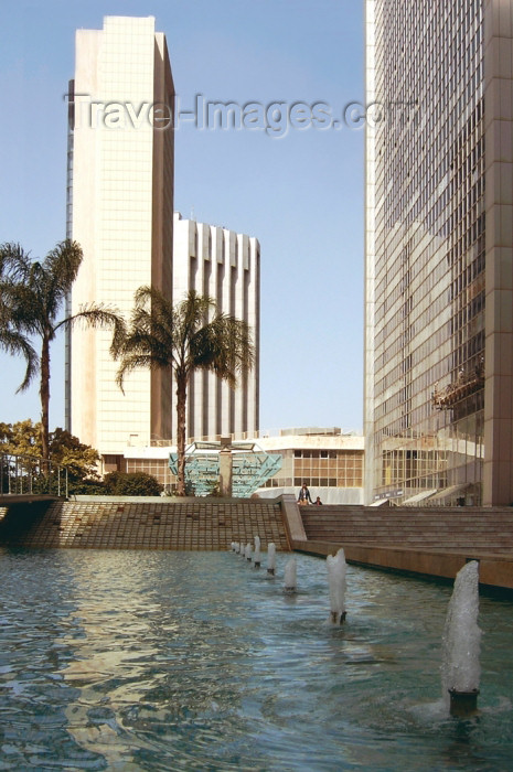 israel230: Israel - Ramat Gan: office buildings and pond - Diamond Exchange District - photo by Efi Keren - (c) Travel-Images.com - Stock Photography agency - Image Bank