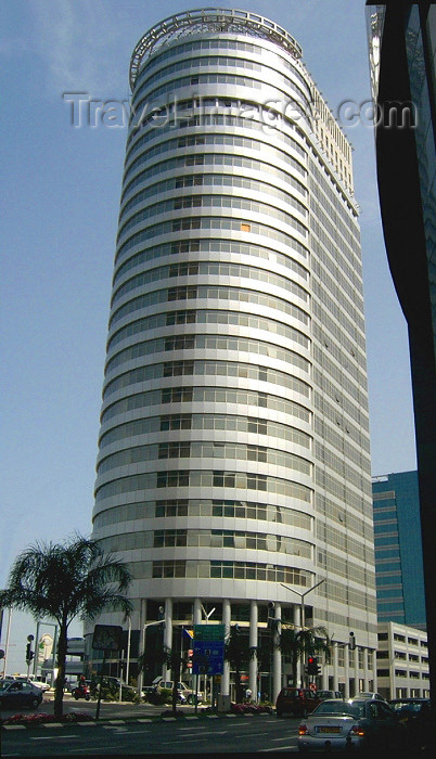 israel246: Ramat Gan, Tel Aviv district, Israel: metal building - Gibor Sport House skyscraper, designed by AMAV Architects - Diamond Exchange District - photo by Efi Keren - (c) Travel-Images.com - Stock Photography agency - Image Bank