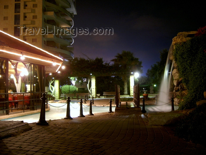 israel268: Israel - Netanya / Natania, Centre District: cafe near waterfall - night - photo by E.Keren - (c) Travel-Images.com - Stock Photography agency - Image Bank